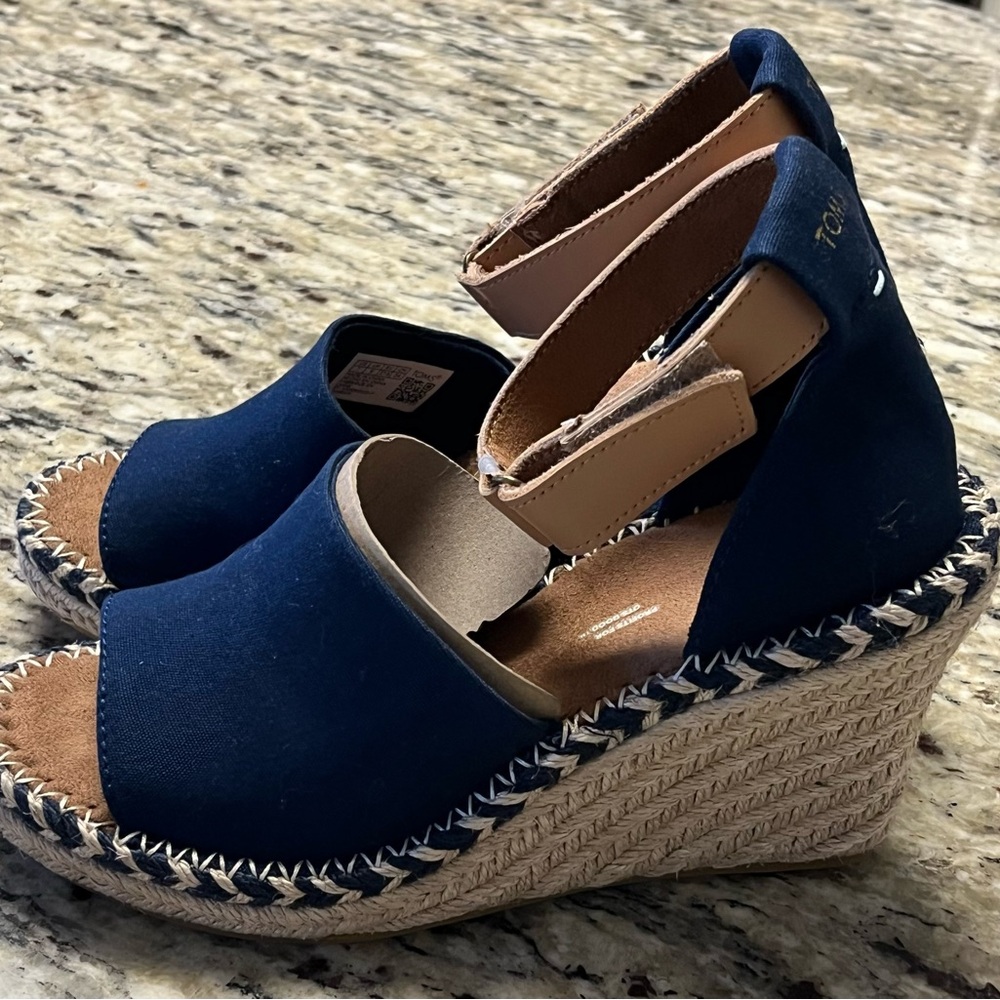Toms Blue and Brown Wedges